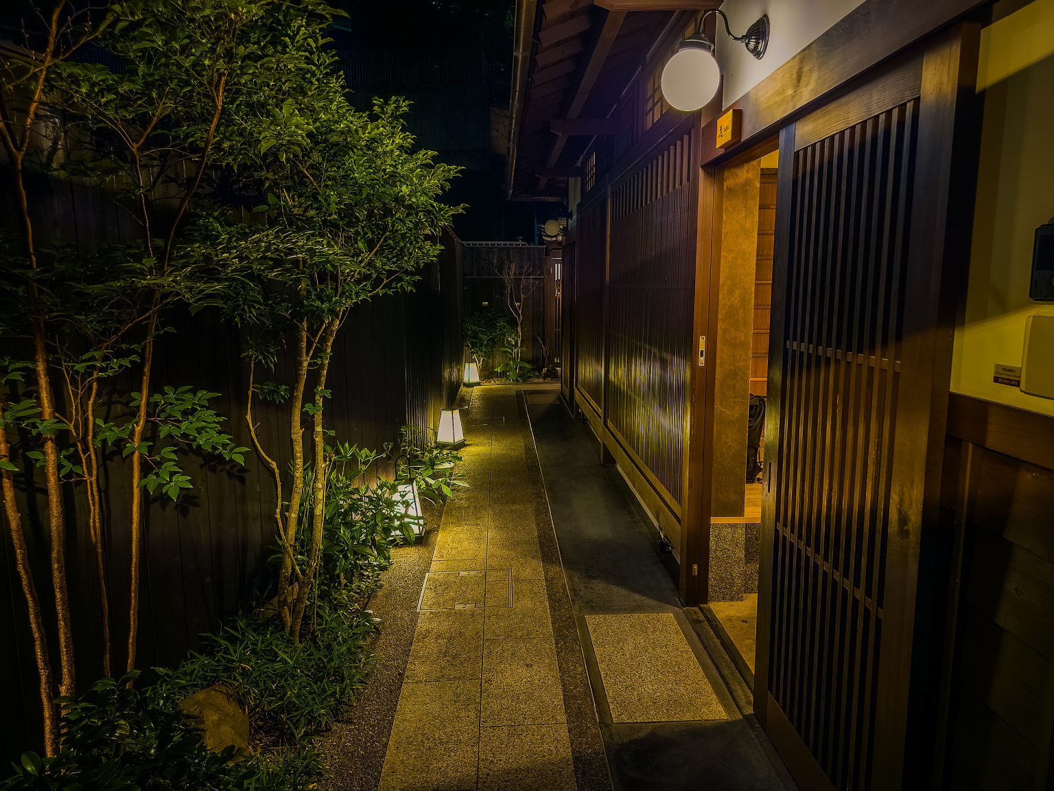 Kyoto-Machiya-Villa-8